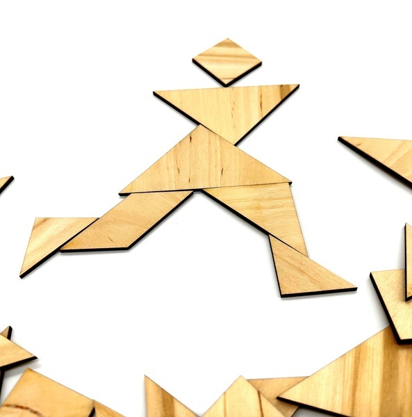 Rehabilitacja poznawcza seniorów gra Tangram